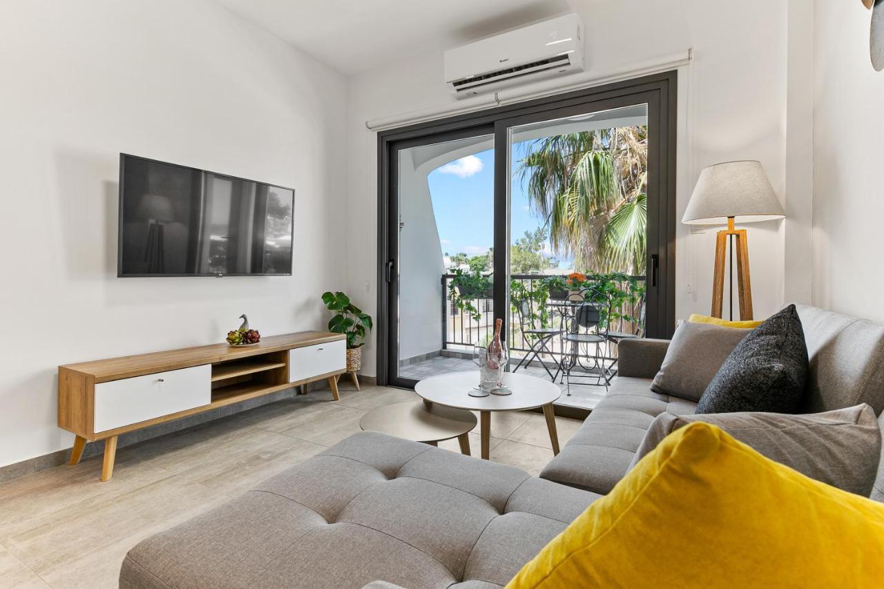 Paphos Dreamy 2 Bed Apartment By The Sea מראה חיצוני תמונה